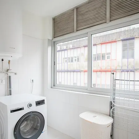 Liiiving In - Modern Design Apartamento