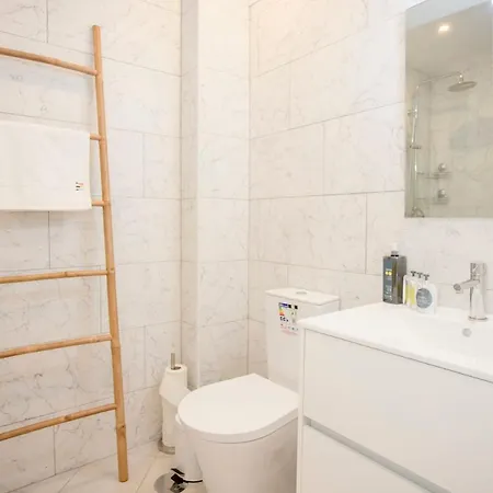아파트 Liiiving In - Modern Design - Kids Friendly 포르투