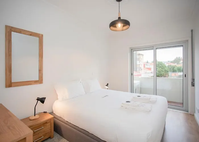 Apartment Liiiving In - Modern Design - Kids Friendly Porto