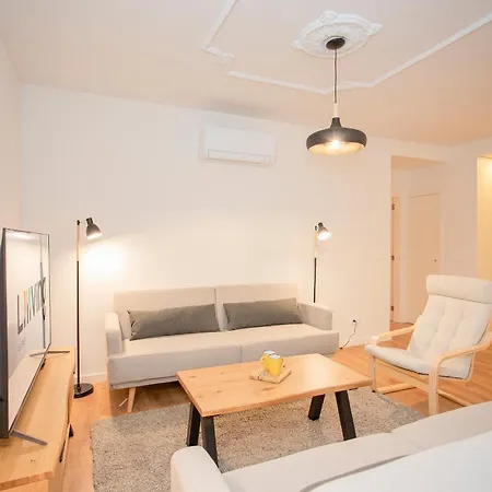 아파트 Liiiving In - Modern Design - Kids Friendly *
