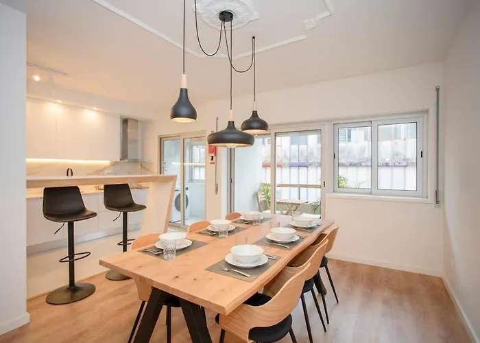 Liiiving In - Modern Design - Kids Friendly * Porto