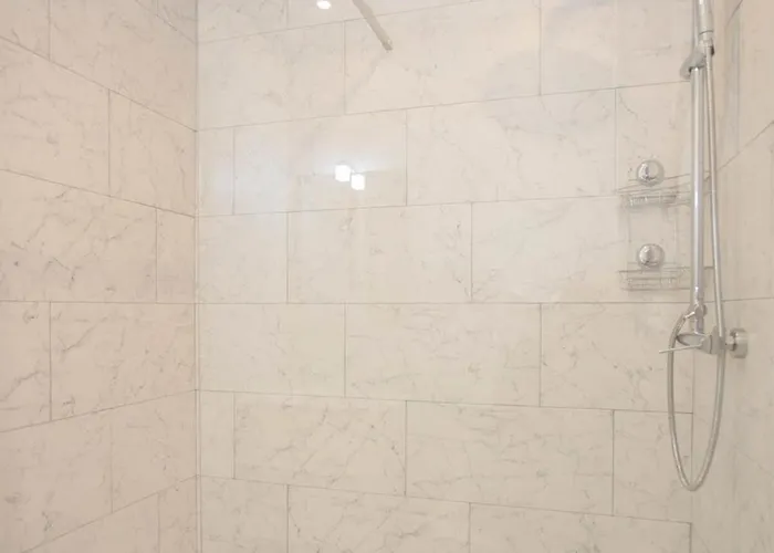 Liiiving In - Modern Design - Kids Friendly Porto