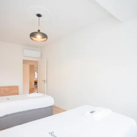 Liiiving In - Modern Design Appartamento